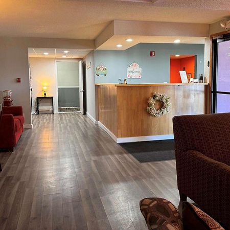 Sauk River Inn & Suites, A Travelodge By Wyndham Sauk Centre Esterno foto