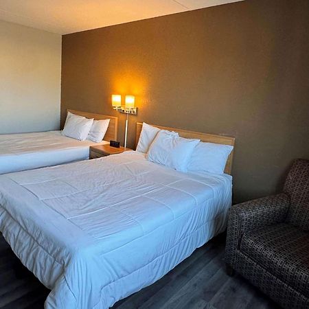 Sauk River Inn & Suites, A Travelodge By Wyndham Sauk Centre Esterno foto