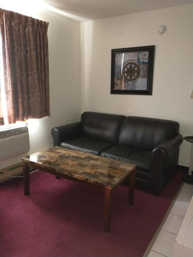 Sauk River Inn & Suites, A Travelodge By Wyndham Sauk Centre Esterno foto