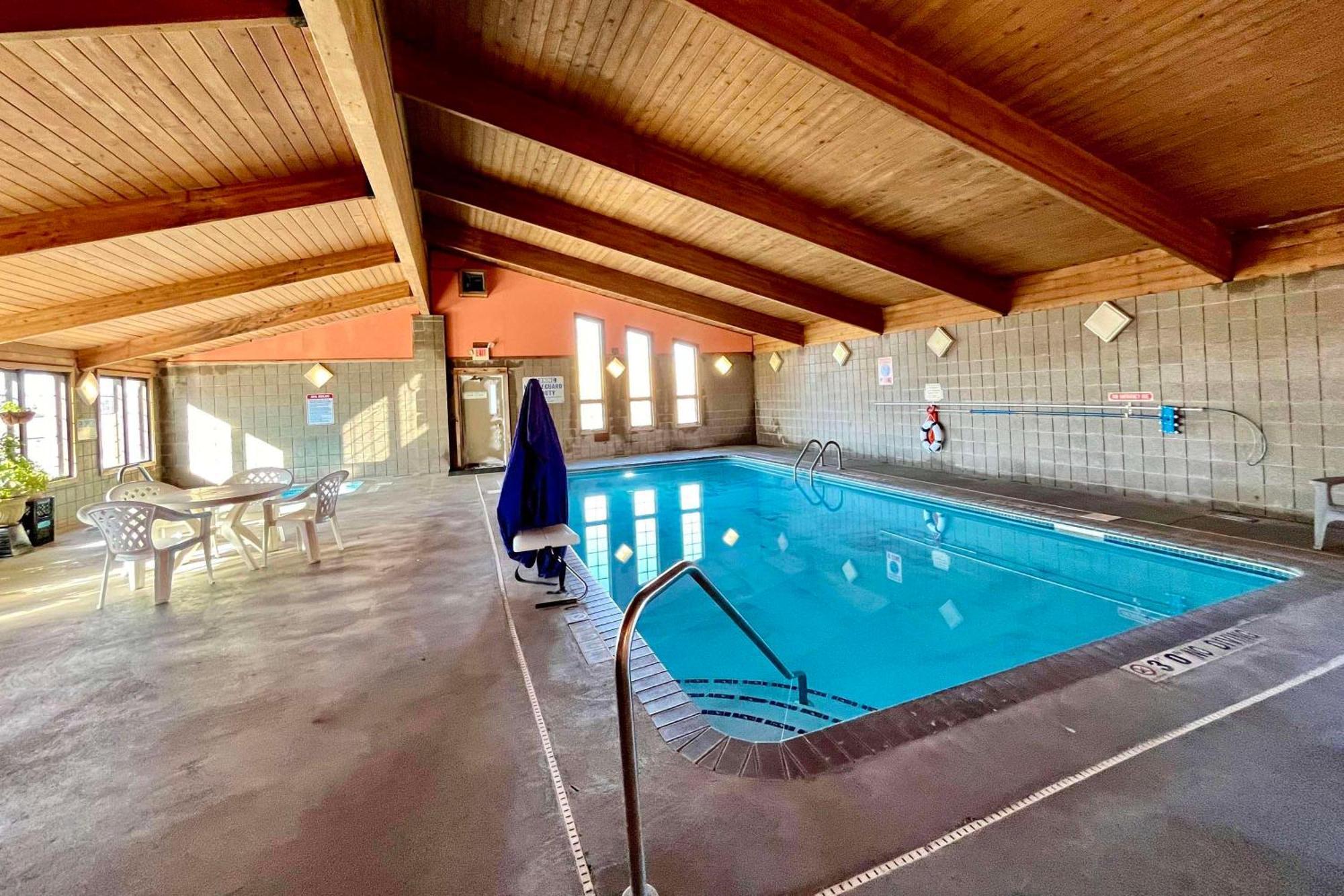Sauk River Inn & Suites, A Travelodge By Wyndham Sauk Centre Esterno foto