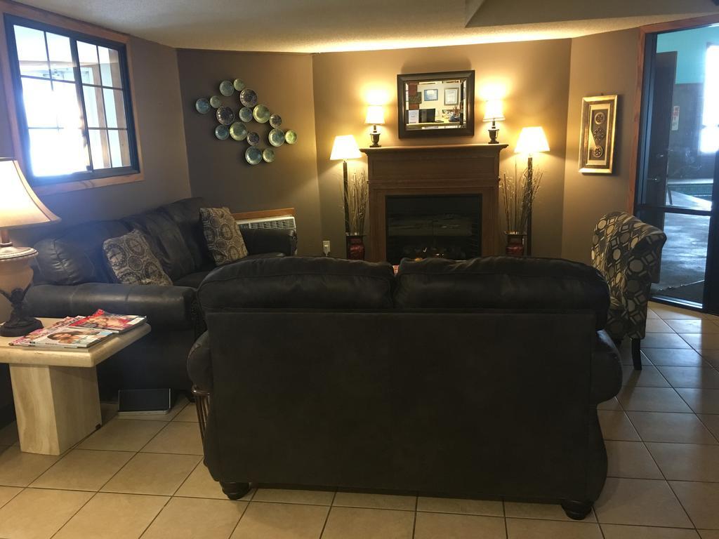 Sauk River Inn & Suites, A Travelodge By Wyndham Sauk Centre Esterno foto