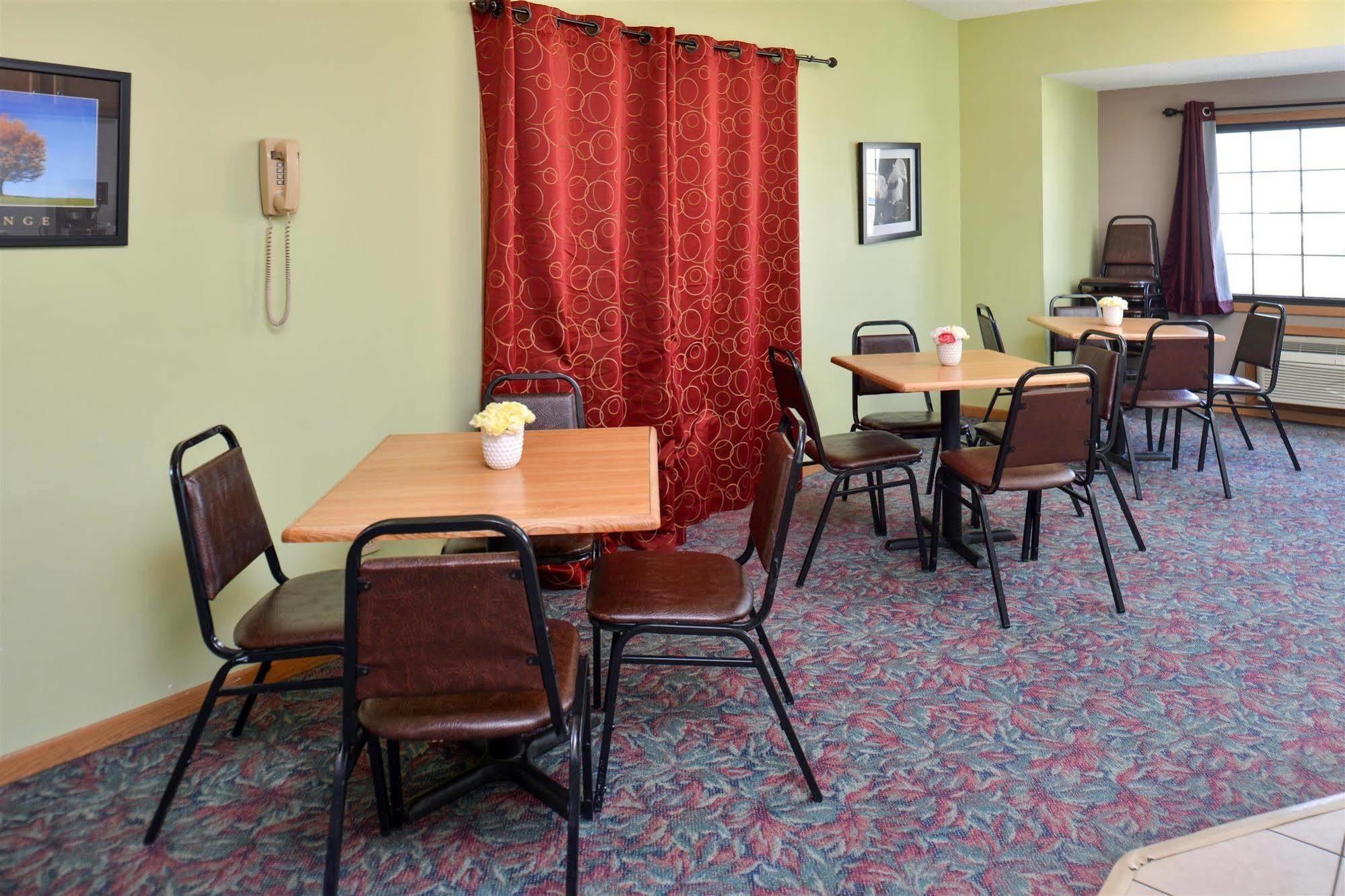Sauk River Inn & Suites, A Travelodge By Wyndham Sauk Centre Esterno foto