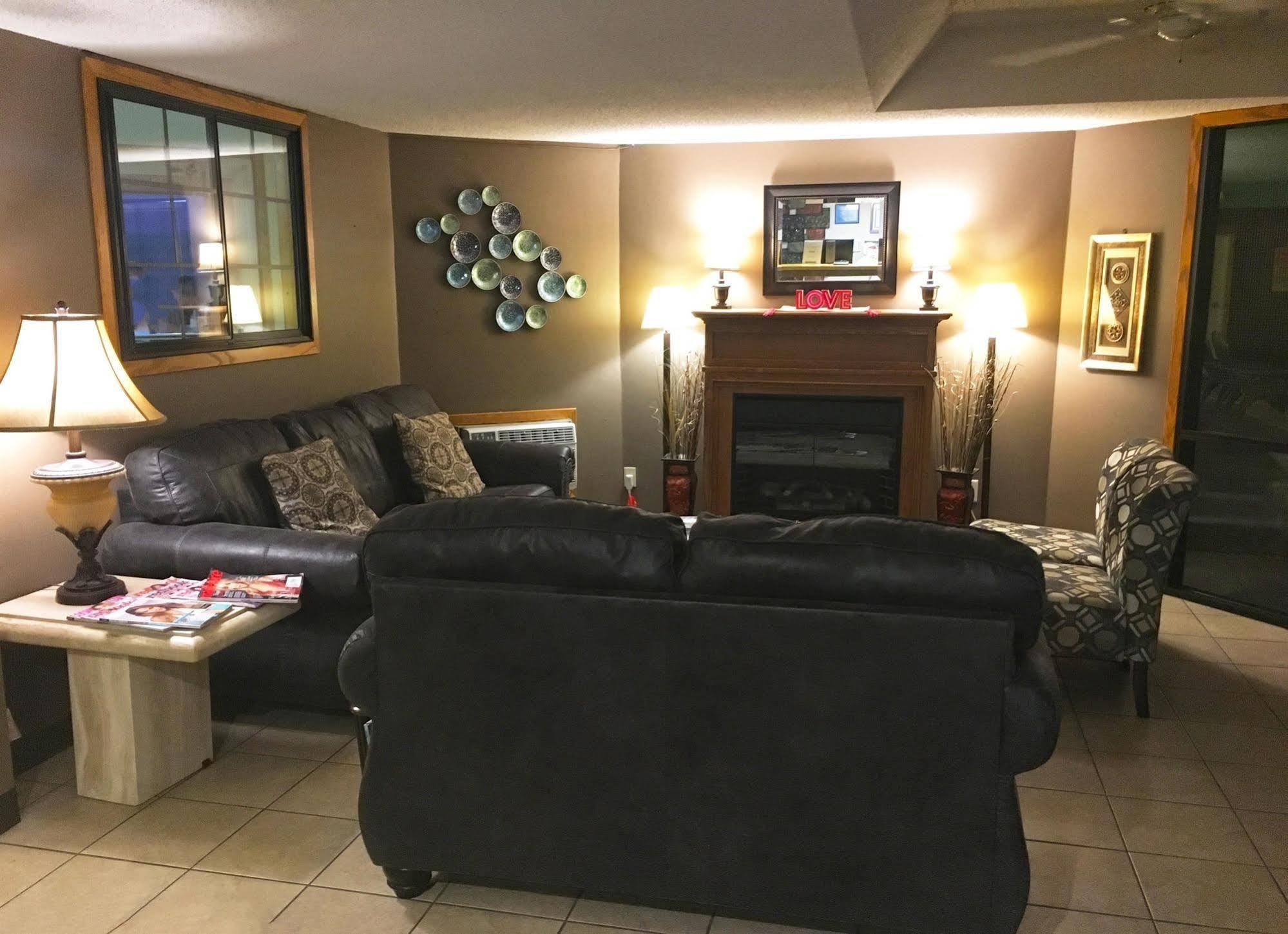 Sauk River Inn & Suites, A Travelodge By Wyndham Sauk Centre Esterno foto