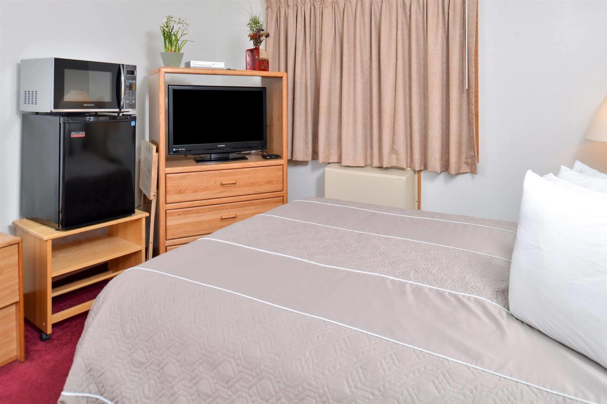 Sauk River Inn & Suites, A Travelodge By Wyndham Sauk Centre Esterno foto