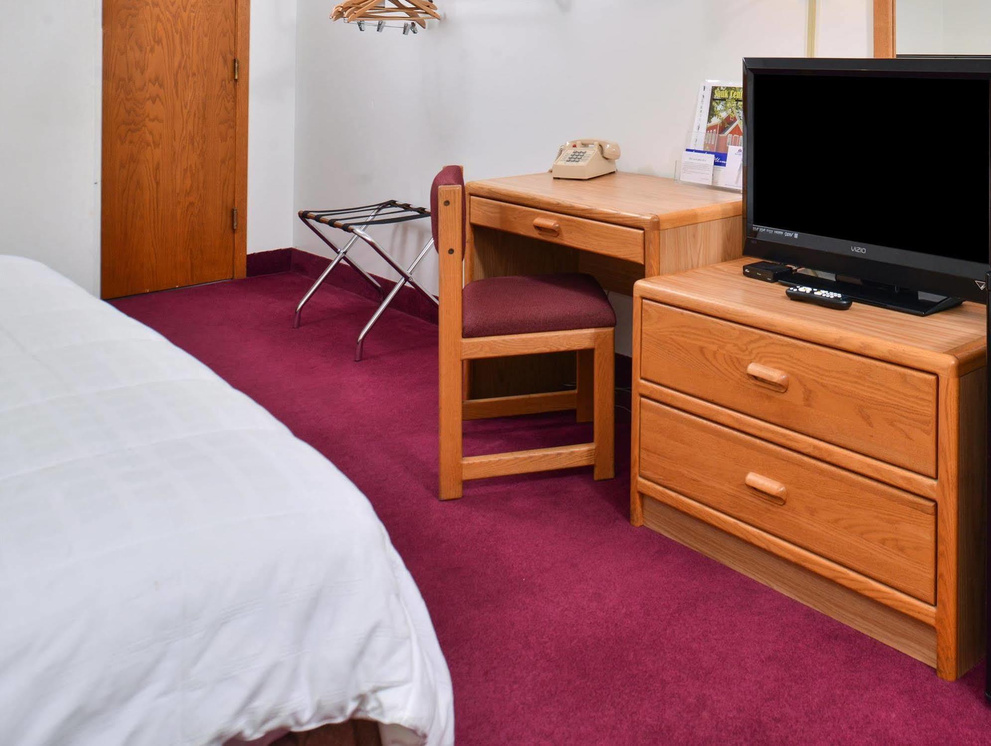 Sauk River Inn & Suites, A Travelodge By Wyndham Sauk Centre Esterno foto